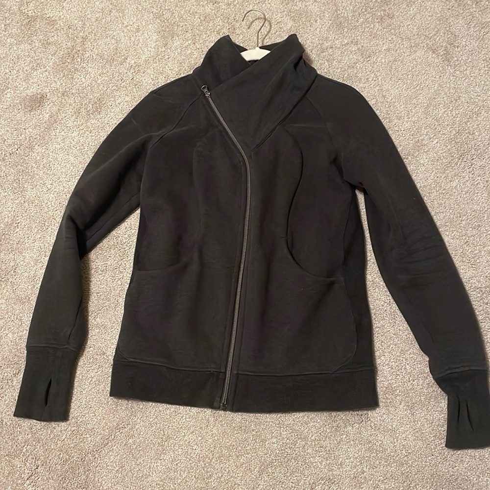 Womens Lululemon Zip up -used